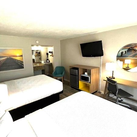 Days Inn By Wyndham Wildwood I-75 Dış mekan fotoğraf
