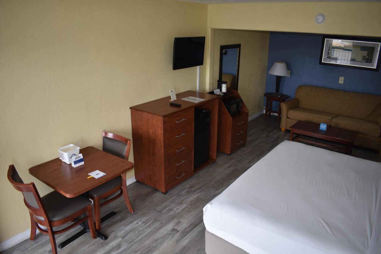 Days Inn By Wyndham Wildwood I-75 Dış mekan fotoğraf
