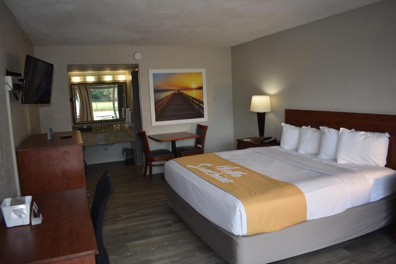Days Inn By Wyndham Wildwood I-75 Dış mekan fotoğraf