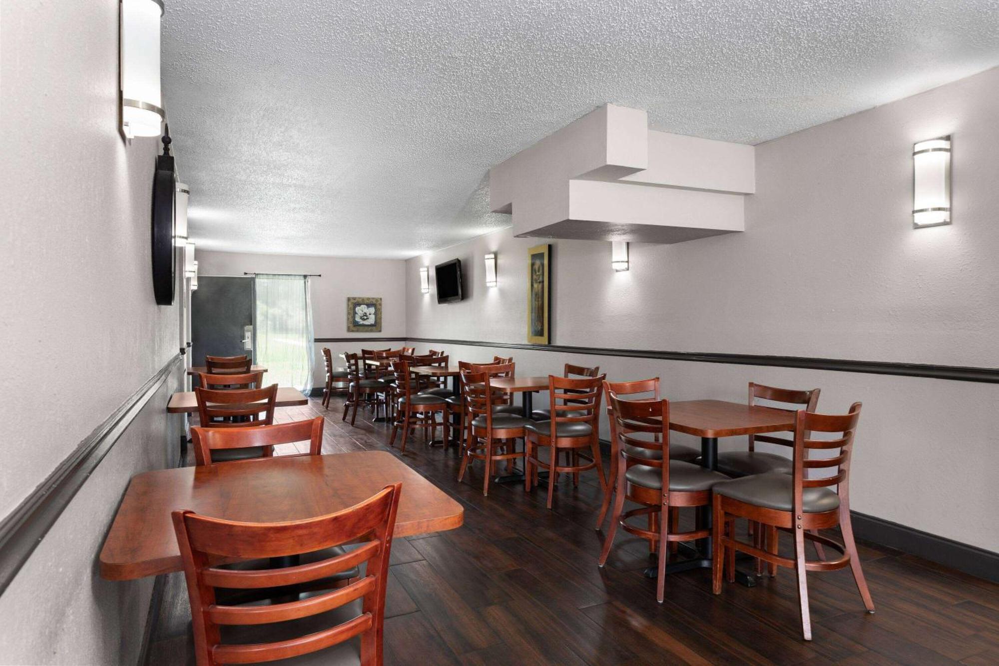 Days Inn By Wyndham Wildwood I-75 Dış mekan fotoğraf