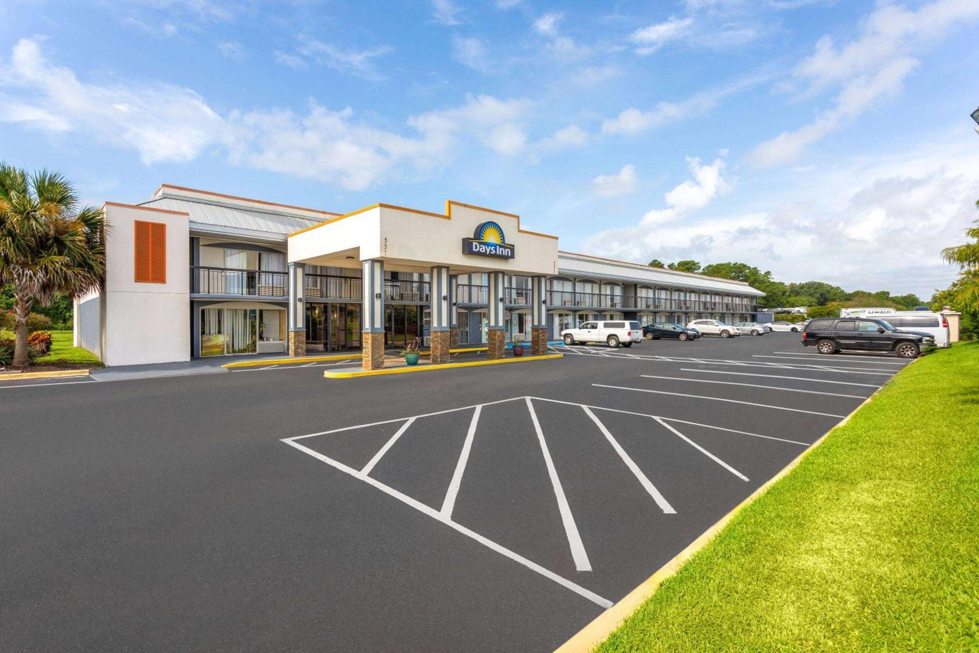 Days Inn By Wyndham Wildwood I-75 Dış mekan fotoğraf