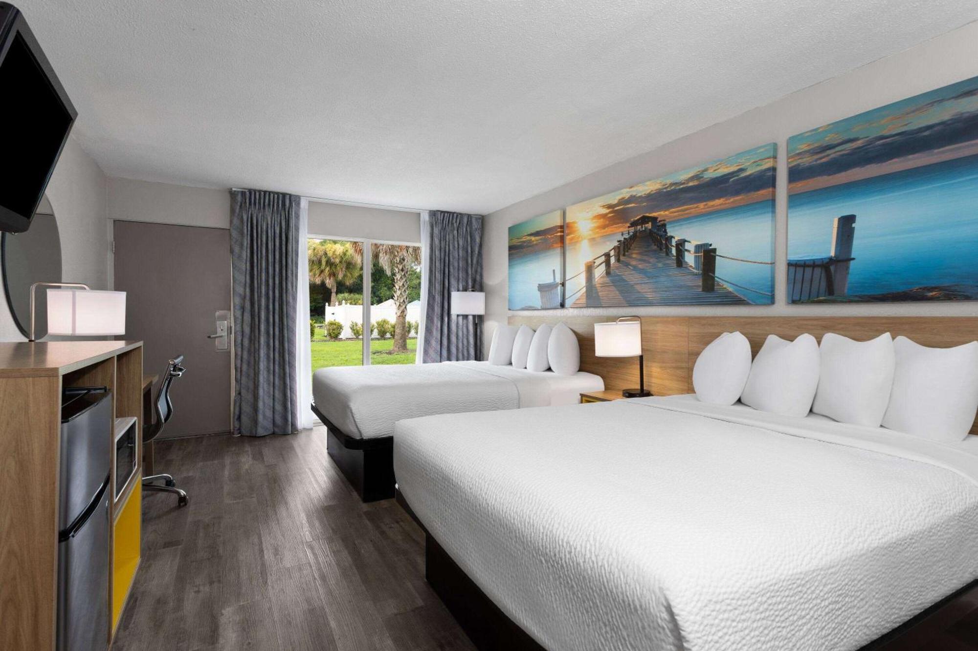 Days Inn By Wyndham Wildwood I-75 Dış mekan fotoğraf